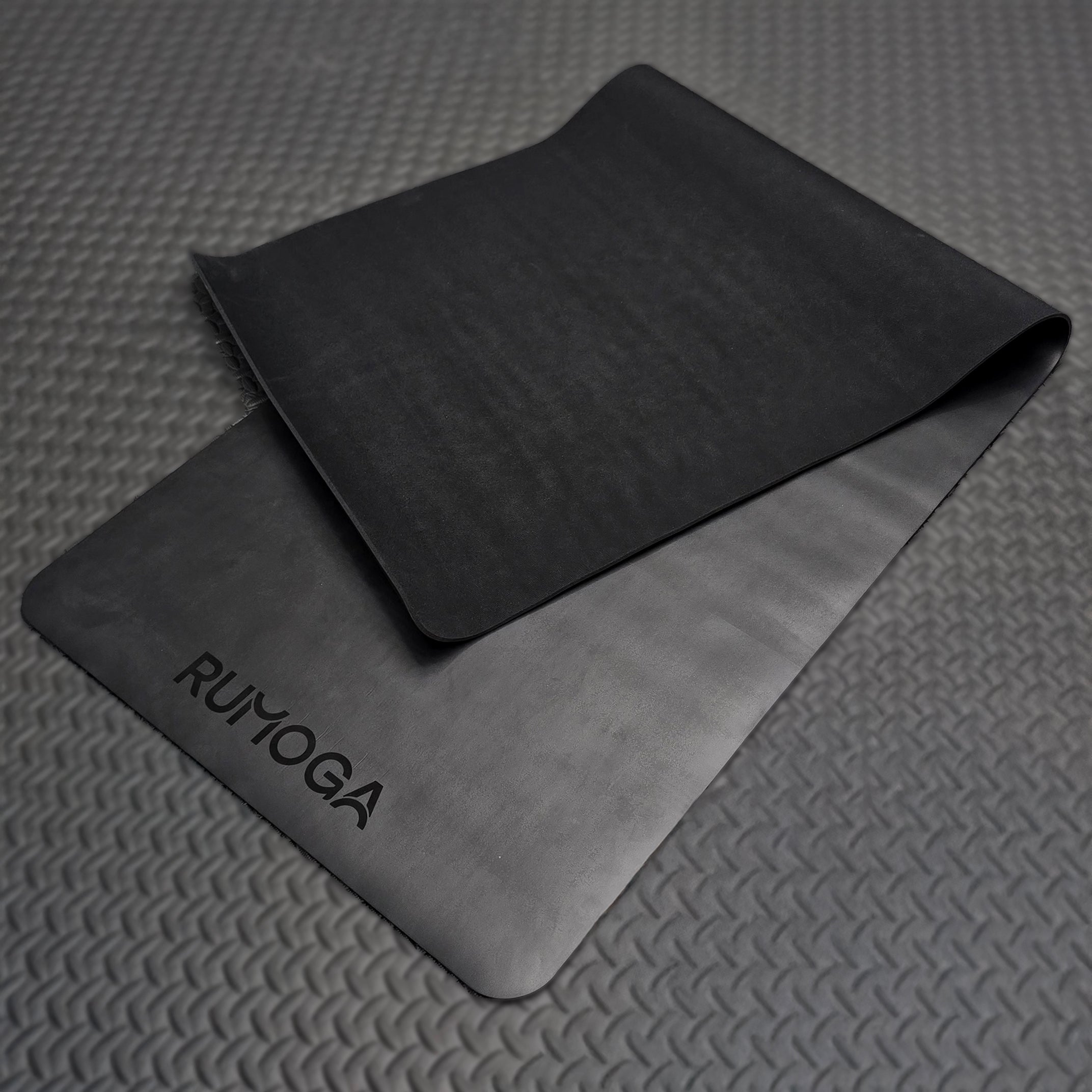 Image of yoga mat showing the smooth surface and the grip texture which makes it non slip 